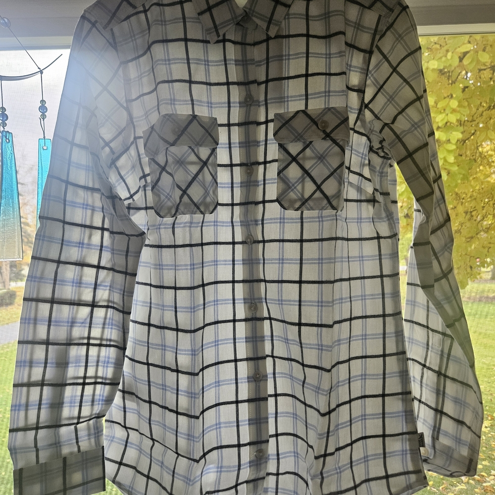 Eddie Bauer Women's Casual White and Blue Checkered Shirt Size S. NWT